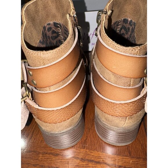 Blowfish Malibu Brown Veto Faux Suede Ankle Boots Side Zip Women 8 Buckle New - Picture 4 of 13